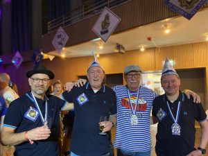 Party in Blau und Weiß